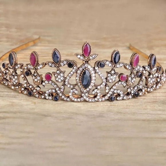 VQ Crown Hair Band
